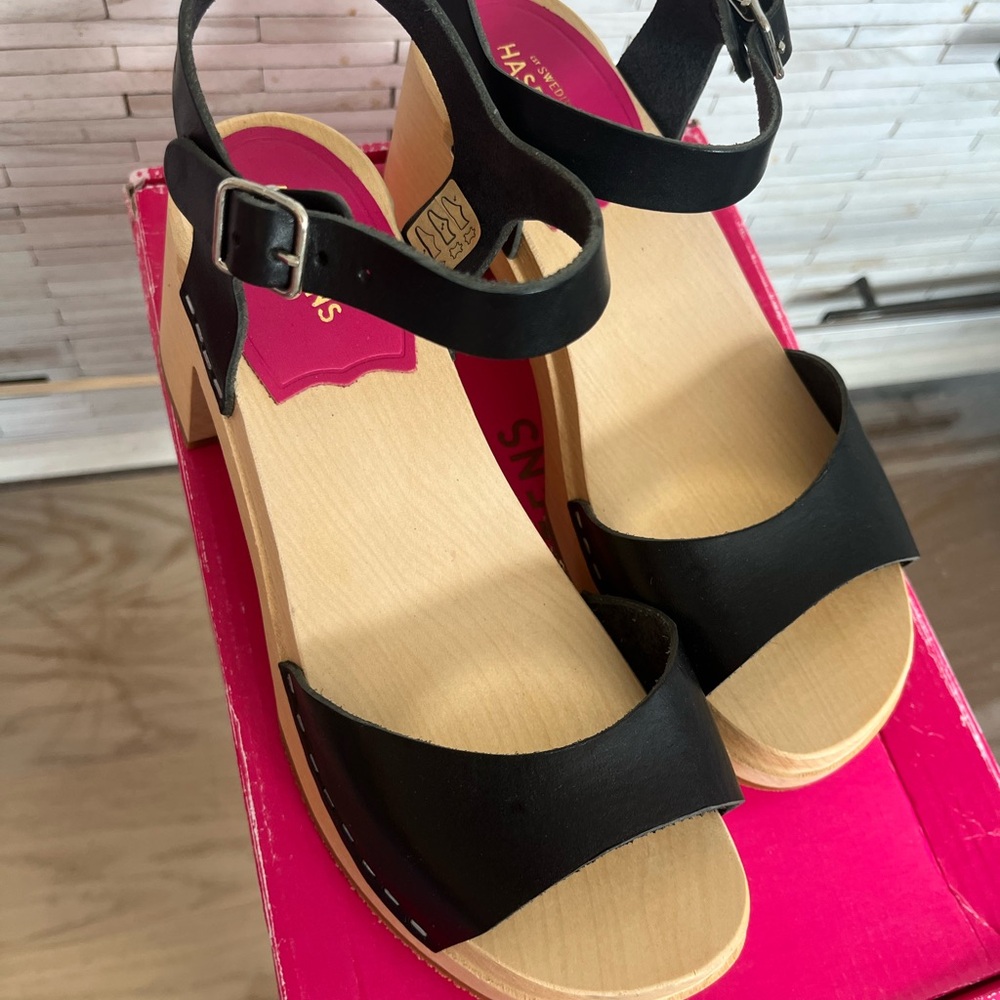 NEW Swedish Hasbeens Cross Strap Debutant Sandals // Black // NWT + Box